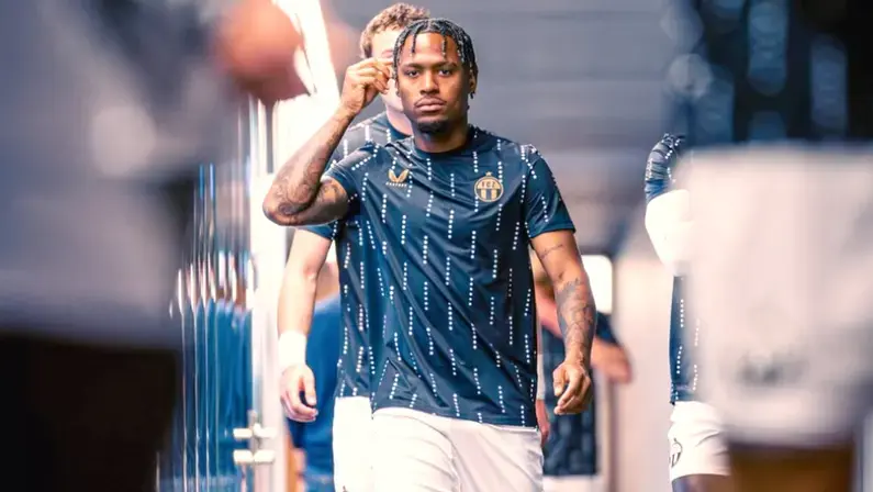 Real Salt Lake está aberto a negociar Nelson Palacio com o Botafogo, diz jornalista