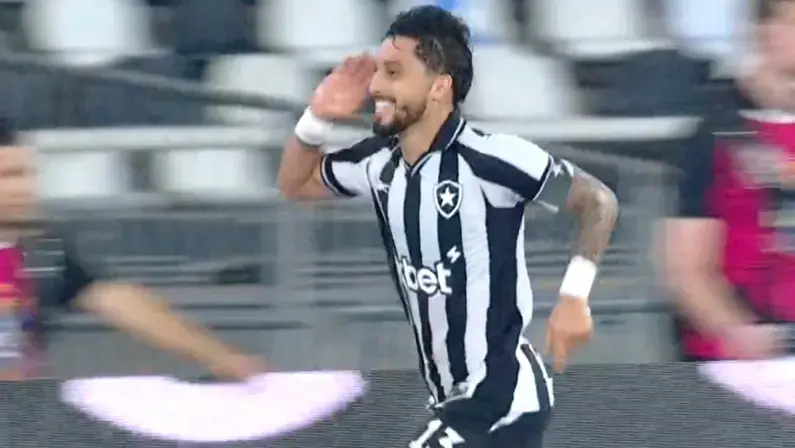 Botafogo arranca vitória heroica contra Chapecoense nos acréscimos da Copa do Brasil