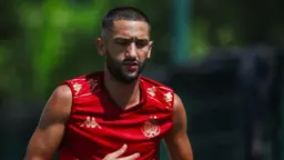 Jornalistas divergem sobre salário de Ziyech no Botafogo