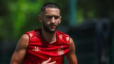 Jornalistas divergem sobre salário de Ziyech no Botafogo Jornalistas divergem sobre salário de Ziyech no Botafogo