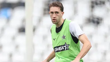 Exames não apontam fratura, mas Arthur Chaves deve desfalcar Botafogo contra Coritiba; Monzón e Justino disputam vaga Exames não apontam fratura, mas Arthur Chaves deve desfalcar Botafogo contra Coritiba; Monzón e Justino disputam vaga