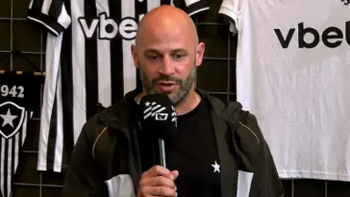 Franclim passa a limpo sondagem do Vasco e mira ‘escrever história bonita’ no Botafogo: ‘Me transmitiram aqui uma segurança difícil de sentir no futebol’ Franclim passa a limpo sondagem do Vasco e mira ‘escrever história bonita’ no Botafogo: ‘Me transmitiram aqui uma segurança difícil de sentir no futebol’