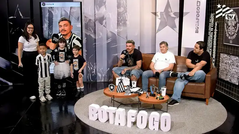 Ligação com crianças, conselho a Montoro e agradecimento a Danilo Pereira: Tiquinho Soares abre o jogo à Botafogo TV