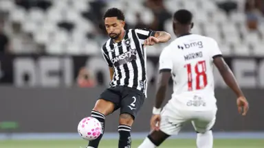Arthur Chaves e Vitinho recebem alta hospitalar e serão reavaliados pelos médicos do Botafogo Arthur Chaves e Vitinho recebem alta hospitalar e serão reavaliados pelos médicos do Botafogo