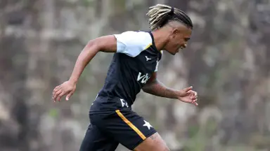 Botafogo exige R$ 117 milhões por Danilo e pede melhorias salariais Botafogo exige R$ 117 milhões por Danilo e pede melhorias salariais