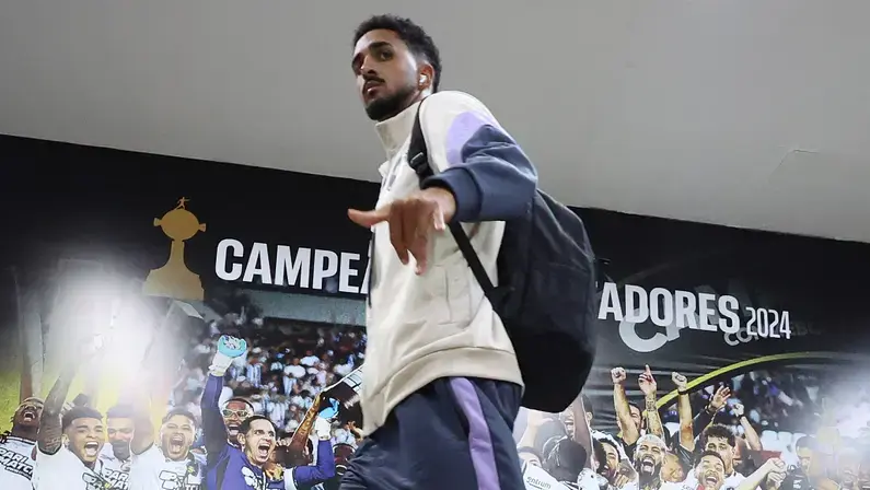 Chris Ramos bate meta e permanecerá mais tempo no Botafogo, diz canal; clube pode ter que comprar centroavante