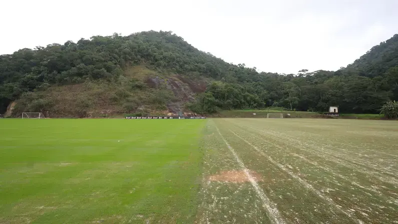 CT Lonier recebe grama de inverno para aprimorar treinos do Botafogo
