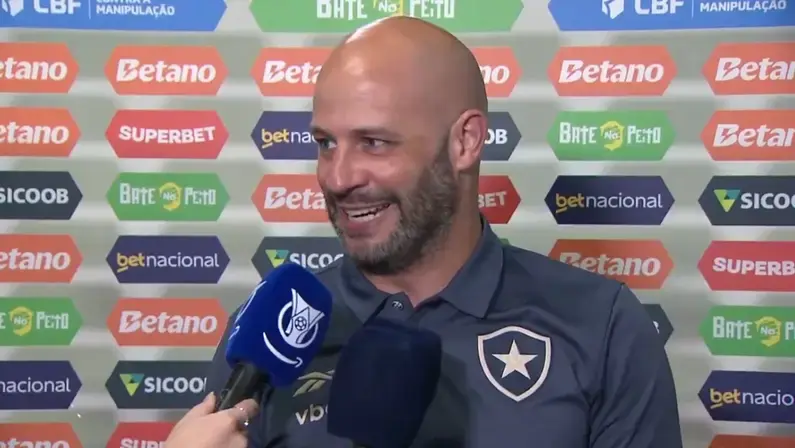Franclim Carvalho vê elenco do Botafogo sem se afetar com problemas externos: 'Grupo está vacinado quanto a isso'