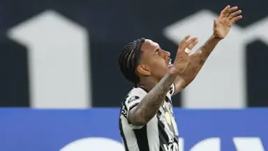 Botafogo ainda tem em aberto parcelas por Arthur Cabral e Rwan Cruz Botafogo ainda tem em aberto parcelas por Arthur Cabral e Rwan Cruz