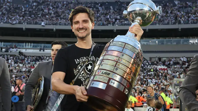 Diretor de marketing Pedro Souto anuncia saída do Botafogo após 10 anos