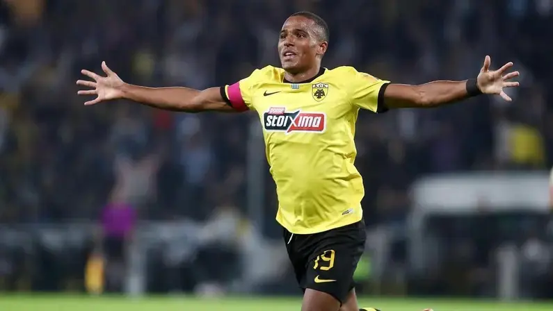 Canal: Botafogo nega interesse em Eliasson, atacante do AEK