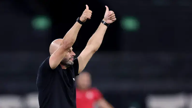 Botafogo deve soltar comunicado até o fim da dia com demissão de Franclim Carvalho, diz canal