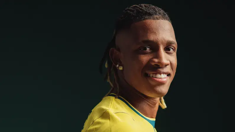 Brasil x Noruega: Danilo, do Botafogo, larga na frente para substituir Paquetá