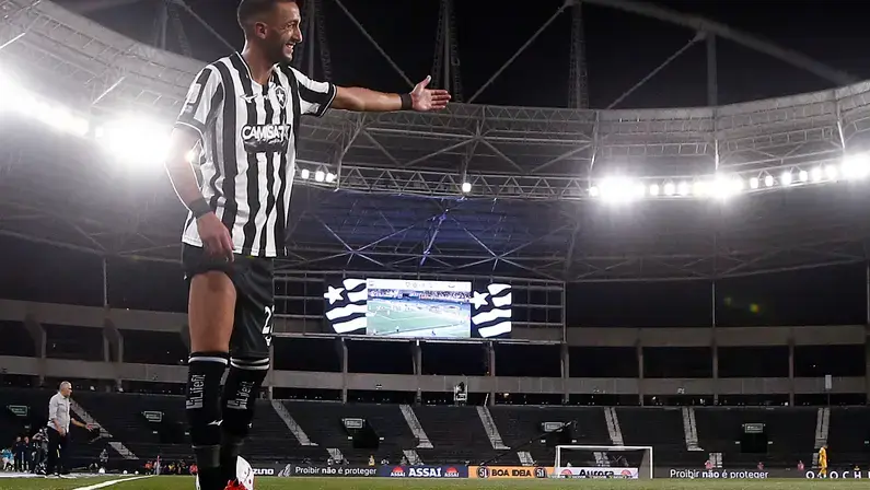 Tite explica ausência de Montoro e utilização de Ziyech em clássico Botafogo x Vasco: 'Até jogou mais tempo do que se previa'