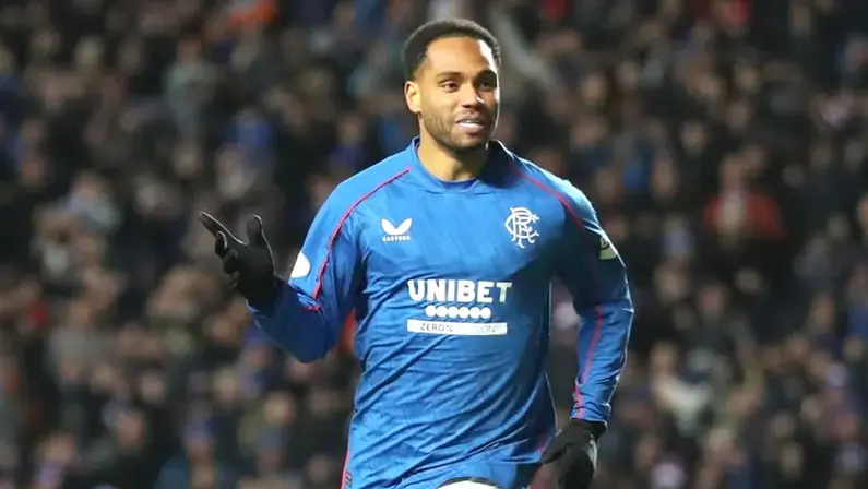 Botafogo negocia contratação de Danilo Pereira, centroavante do Rangers, diz TV britânica