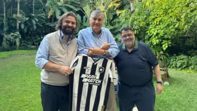 Ex-dirigente do Botafogo: 'Se social rejeitar proposta de John Textor, terá que explicar direitinho à opinião pública' Ex-dirigente do Botafogo: 'Se social rejeitar proposta de John Textor, terá que explicar direitinho à opinião pública'