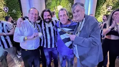 John Textor rebate Montenegro, o chama de ‘Rei do Rebaixamento’ e diz: ‘Pônei de um truque só. Qual o projeto deles para o futuro do Botafogo?’ John Textor rebate Montenegro, o chama de ‘Rei do Rebaixamento’ e diz: ‘Pônei de um truque só. Qual o projeto deles para o futuro do Botafogo?’
