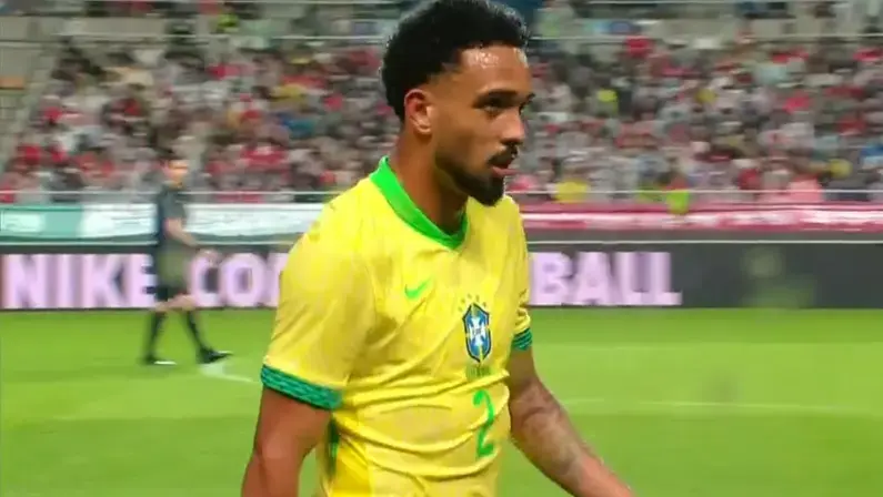Zé Elias critica ausência de Vitinho na Seleção e defende lateral do Botafogo