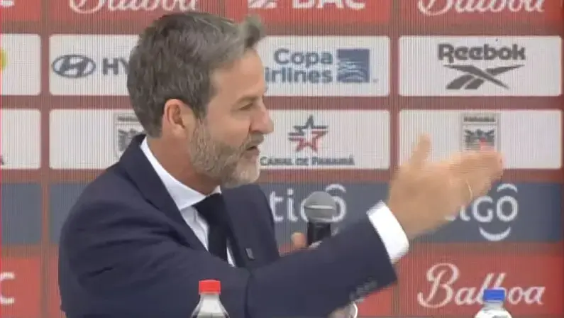 Pergunta sobre ausência de Kadir gera bate-boca com técnico do Panamá; joia do Botafogo vai treinar com seleção na Copa e está em ‘lista de espera’