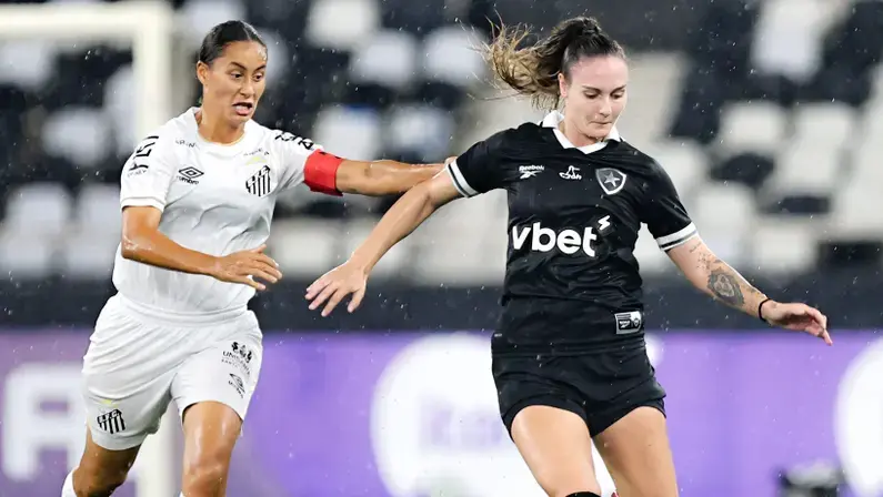 Sob chuva, Botafogo empata com Santos no Niltão e amplia jejum no Brasileiro Feminino