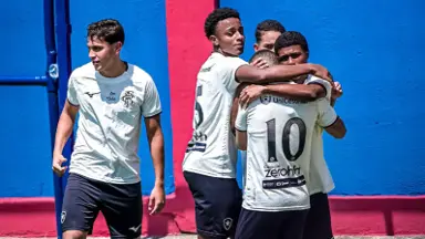 Botafogo estreia na Copa Rio Sub-17 e Sub-15 com vitórias fora de casa Botafogo estreia na Copa Rio Sub-17 e Sub-15 com vitórias fora de casa