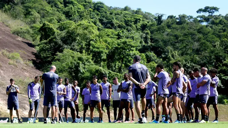 Após operação financeira, Botafogo alinha pagamento dos salários dentro do prazo, até o quinto dia útil