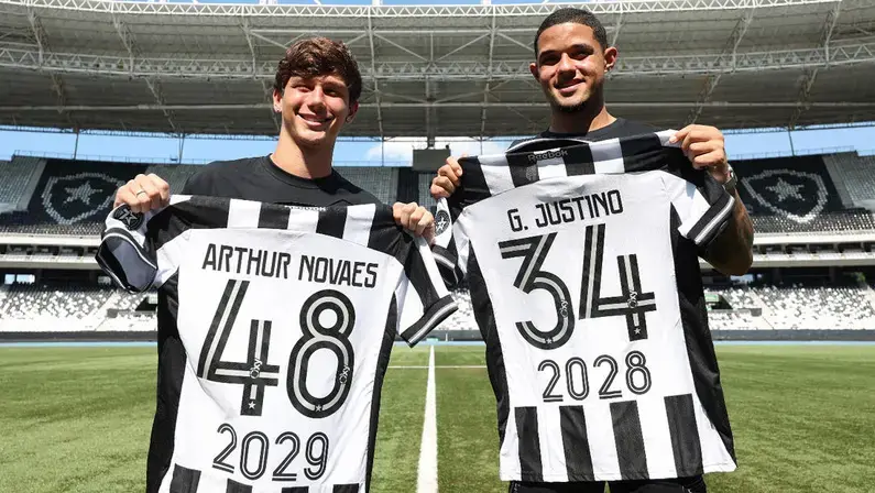 Botafogo garante futuro de jovens talentos com renovações de Arthur Novaes e Justino
