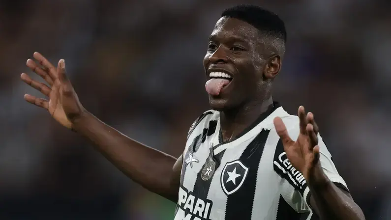 Maicosuel exalta Luiz Henrique: 'Ele fez o que eu queria fazer com o Botafogo'