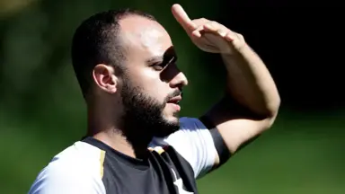 Botafogo condiciona saída de Arthur Cabral à contratação de novo centroavante Botafogo condiciona saída de Arthur Cabral à contratação de novo centroavante
