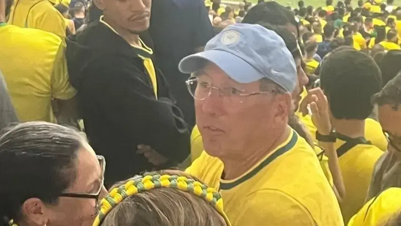 Ex-controlador da SAF do Botafogo, John Textor critica Michele Kang e faz apelo à Eagle