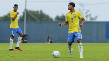 Huguinho celebra convocação e vitória com a Seleção Sub-20 Huguinho celebra convocação e vitória com a Seleção Sub-20