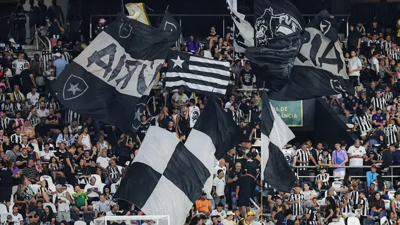 Botafogo x Coritiba: ingressos à venda para sócios para jogo da 11ª rodada do Brasileirão 2026