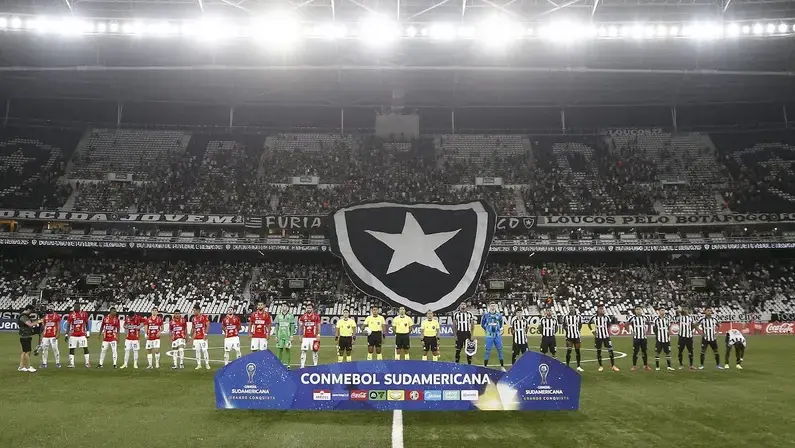 Comentarista: 'Botafogo Way é uma maldição para o clube. Não basta exigir que jogue de determinada maneira, precisa de peças'