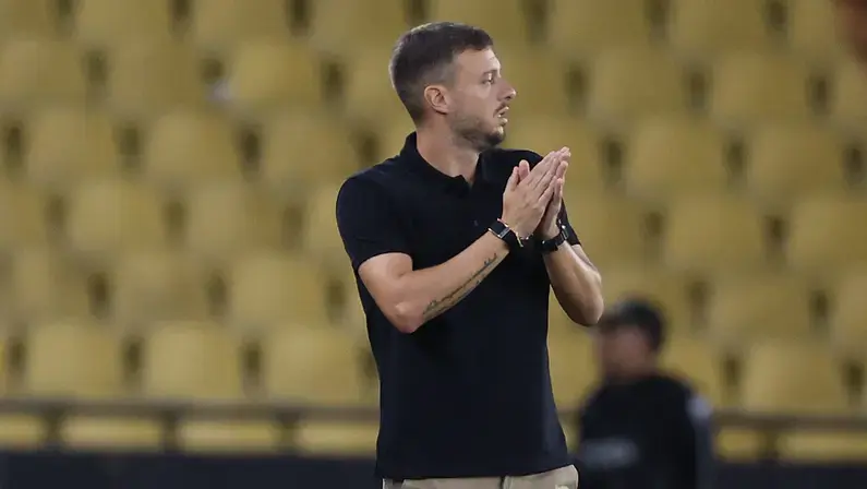 Diretor explica saída de Martín Anselmi do Botafogo: 'Questão de performance. John Textor esperava um pouco mais'
