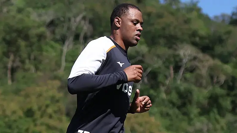 Em recuperação, Kaio Pantaleão vai a campo e é novidade em reapresentação do Botafogo