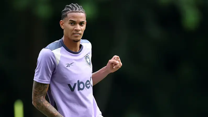 Reação ruim da torcida fez Santos desistir de Newton, do Botafogo