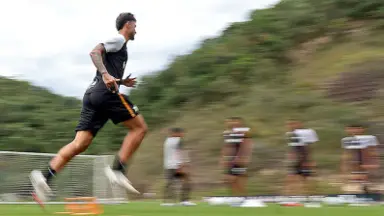 Botafogo acelera buscas por treinador mais experiente e 'de longo prazo', diz blog Botafogo acelera buscas por treinador mais experiente e 'de longo prazo', diz blog