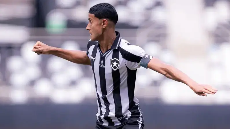 Volante Victor Hugo, do Botafogo, é convocado para amistosos da Seleção Sub-17