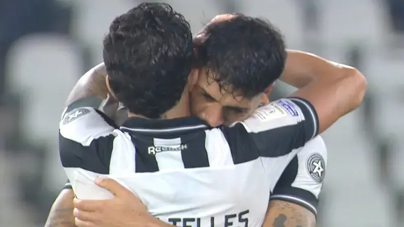Barboza se despede do Nilton Santos após vitória sobre o Corinthians e confirma ida ao Palmeiras