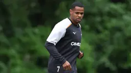 Botafogo tem que pagar multa de R$ 1 milhão se quiser escalar Júnior Santos contra o Atlético-MG