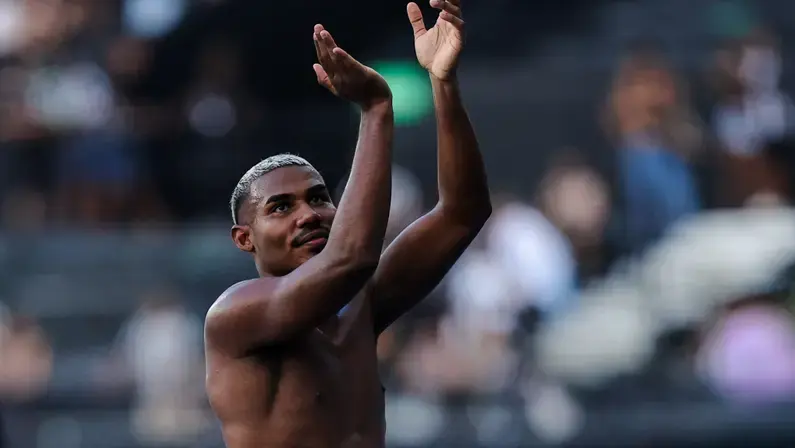 Botafogo perdeu Cuiabano para o Vasco por conta de transfer ban: 'Ele foi sincero e falou que não podia esperar'