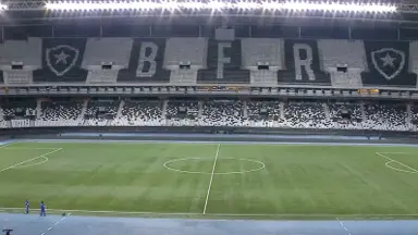 Comentarista denuncia má conservação do Estádio Nilton Santos, do Botafogo: ‘Cara de desleixo’ Comentarista denuncia má conservação do Estádio Nilton Santos, do Botafogo: ‘Cara de desleixo’