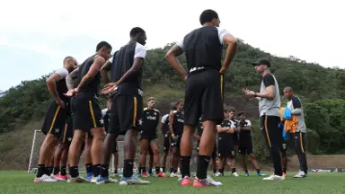 Dirigente da SAF do Botafogo confirma busca por reforços: 'Estamos tentando. Semana que vem será movimentada' Dirigente da SAF do Botafogo confirma busca por reforços: 'Estamos tentando. Semana que vem será movimentada'