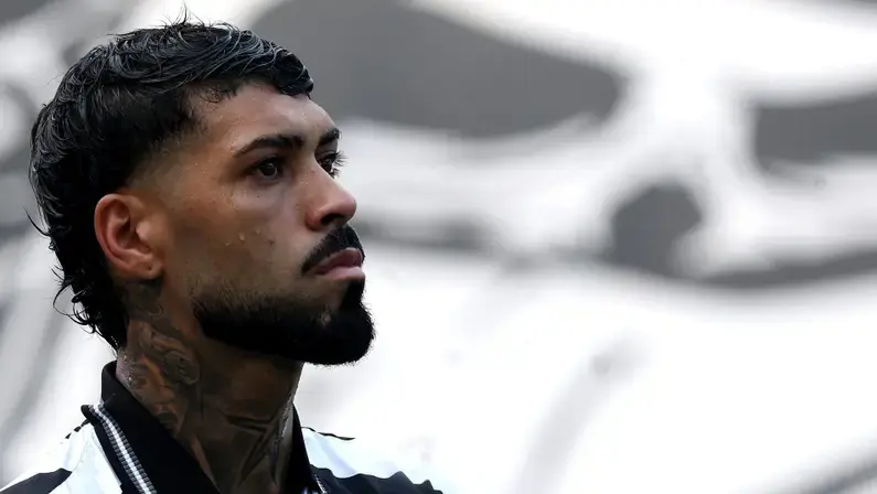 Barboza explica saída do Botafogo para o Palmeiras: ‘Clube precisava de dinheiro, me ligaram falando que eu tinha que ir embora. Mercenário eu não fui’