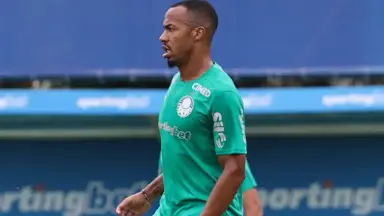 Comentaristas criticam Marlon Freitas por declarações sobre títulos Comentaristas criticam Marlon Freitas por declarações sobre títulos