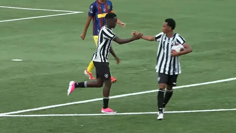 Botafogo vira sobre o Madureira e vence a segunda seguida no Torneio Guilherme Embry Sub-16