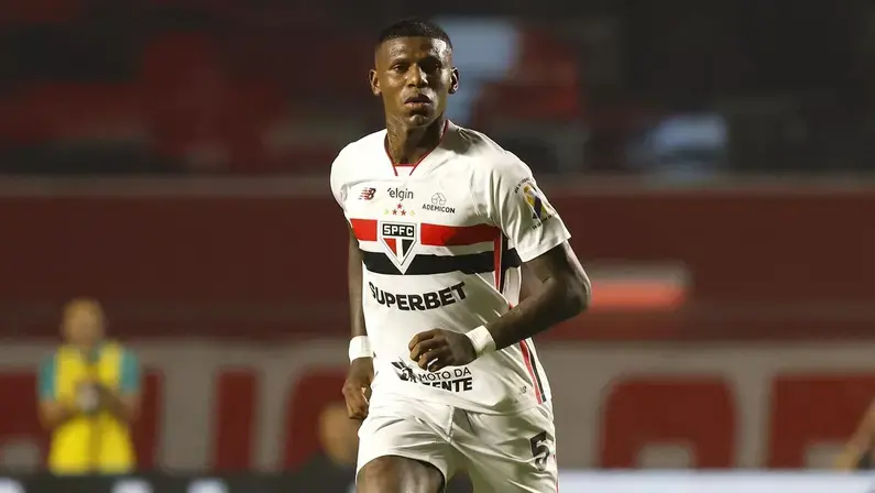 Botafogo consulta Arboleda; São Paulo pergunta por Newton e Matheus Martins