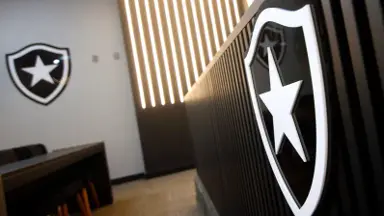 Eagle/Ares entra com petições na Justiça para suspender processos e prefere revenda à GDA, diz blog; Botafogo deve receber aporte imediato Eagle/Ares entra com petições na Justiça para suspender processos e prefere revenda à GDA, diz blog; Botafogo deve receber aporte imediato