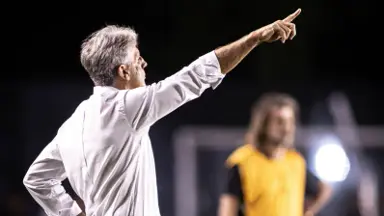 Renato Gaúcho recebe sondagem do Botafogo por terceiros; clube não procurou treinador Renato Gaúcho recebe sondagem do Botafogo por terceiros; clube não procurou treinador