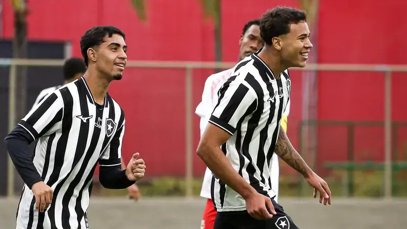Botafogo goleia Red Bull Bragantino fora de casa, pula para 3º e se garante nas quartas do Brasileiro Sub-20